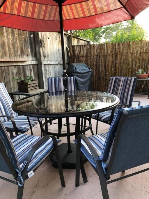 Santa Barbara Serenity Large 1-bedroom Guest Apt.